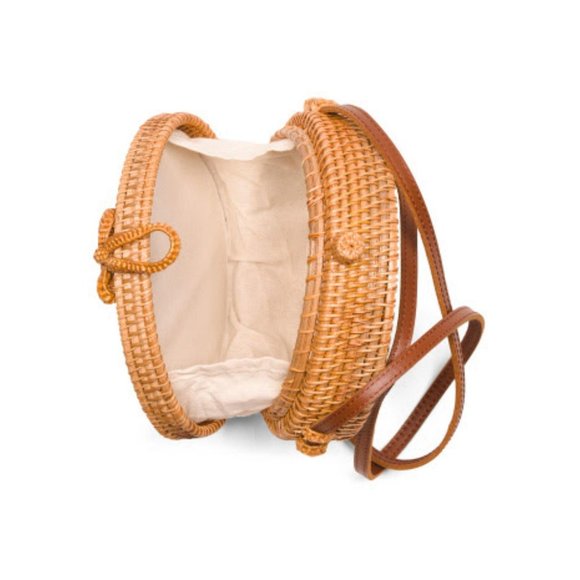 FAR EASTERN Handmade Cut Out Round Rattan Bag - Picture 2 of 4